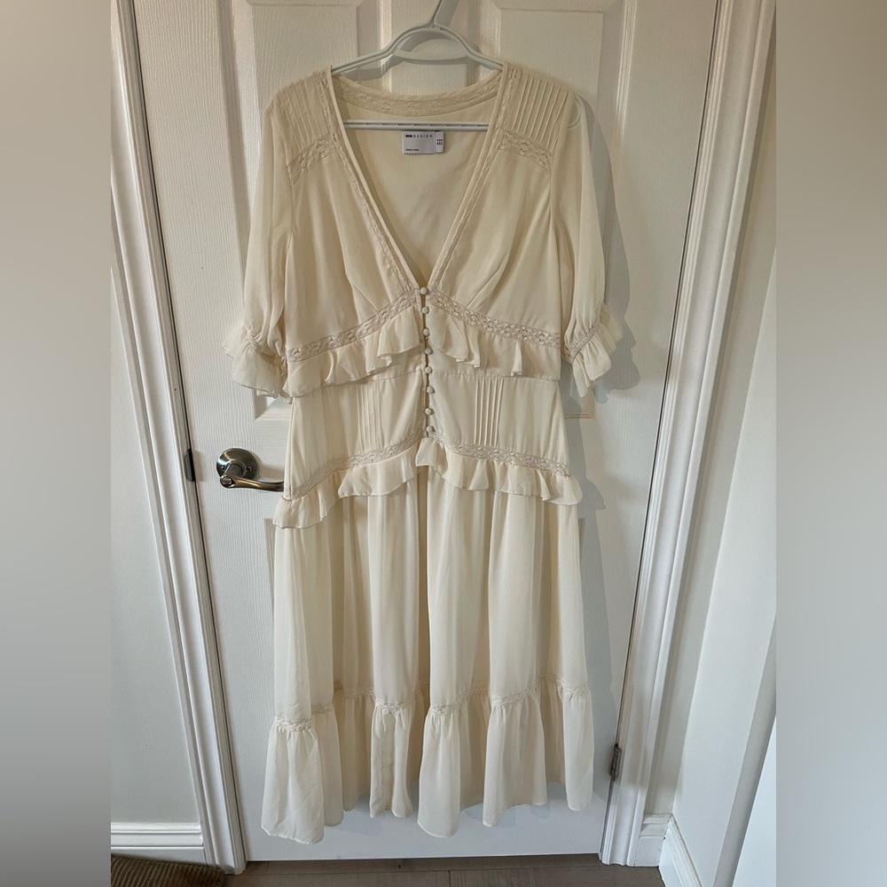 ASOS Design Ivory Dress - Picture 2 of 6